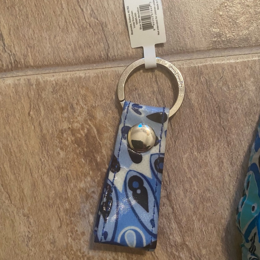 NWT Vera Bradley loop keychain blue star medallion